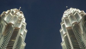 asus-zenfone-zoom-petronas 3x