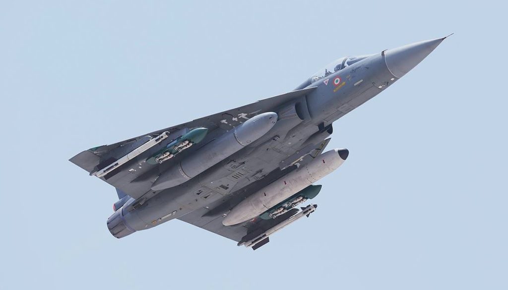 HAL LCA Tejas (6)
