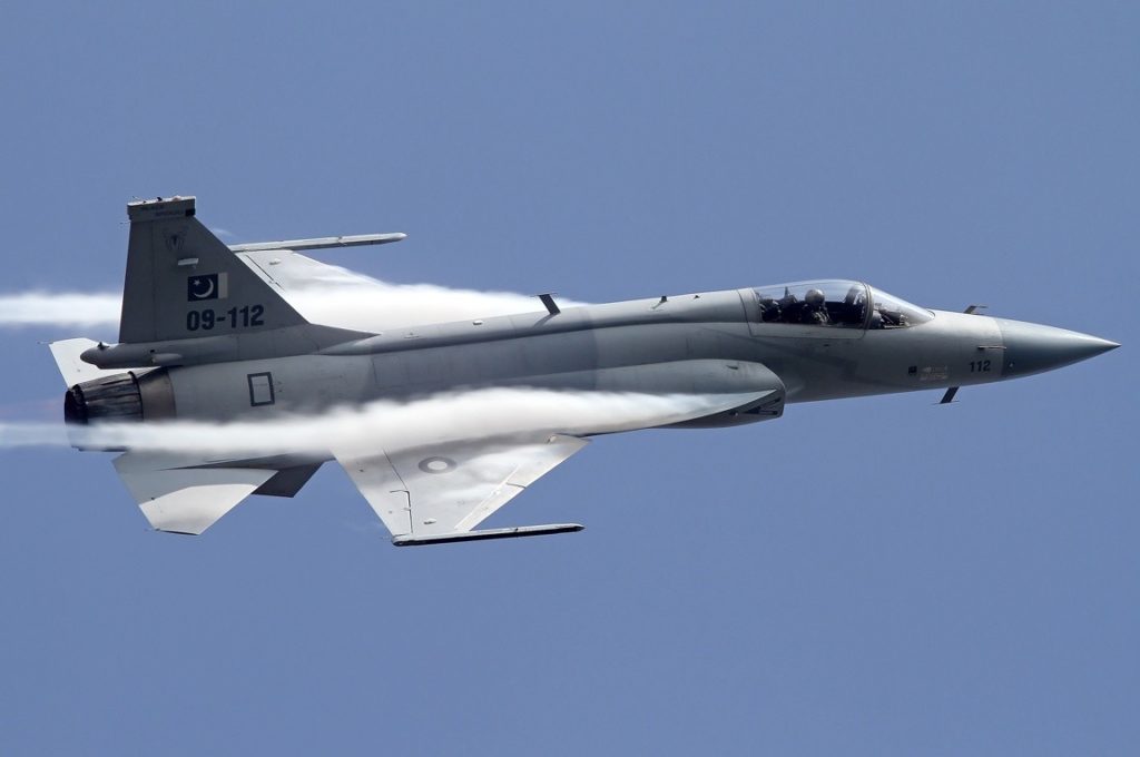Pakistan JF-17 Thunder (2)