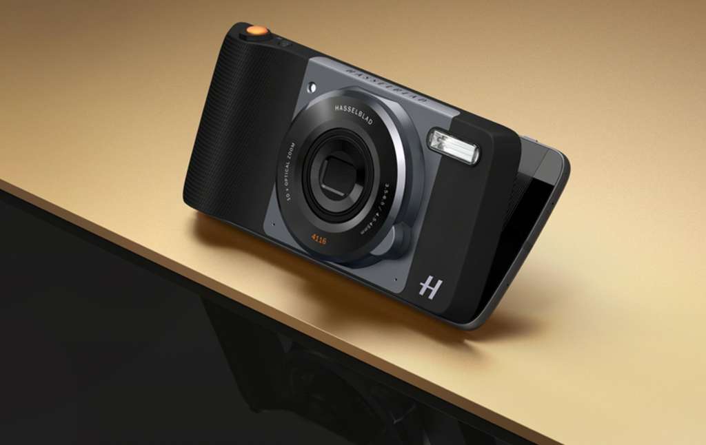 moto-mods-hassel-blad-true-zoom-3