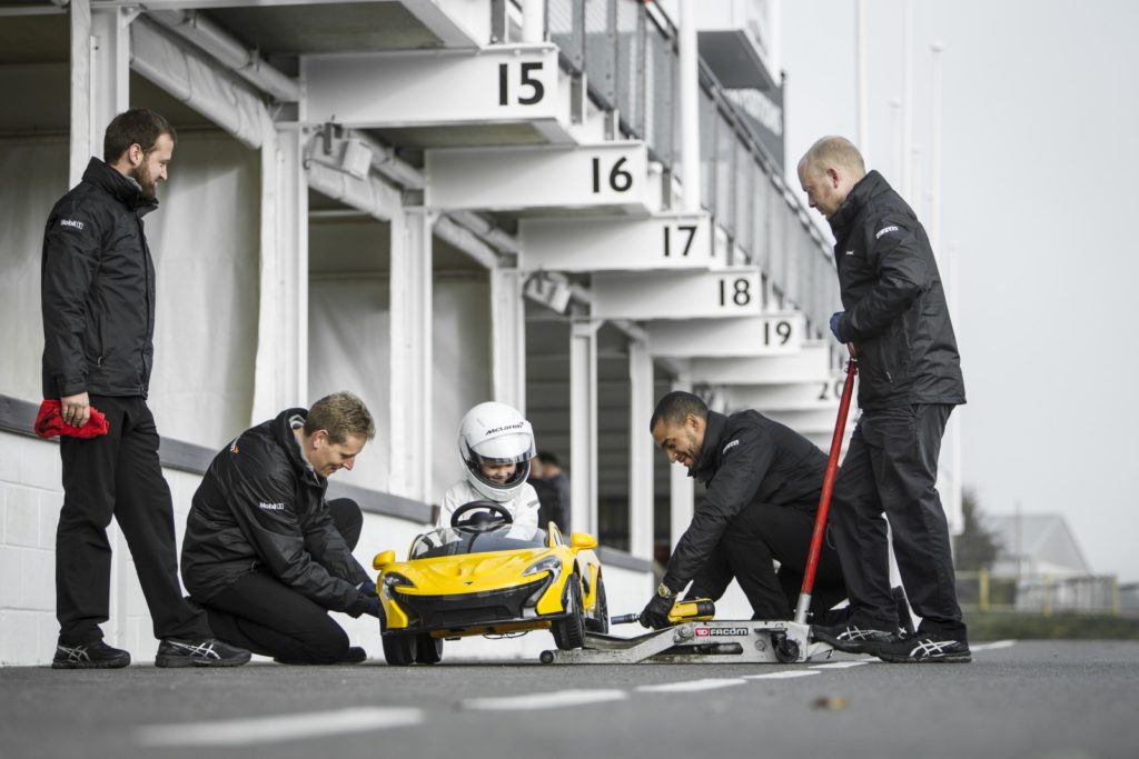 electric-mclaren-p1-ride-on-8