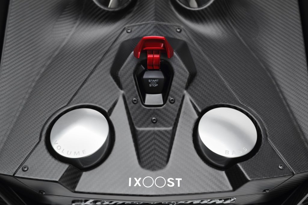 lamborghini-esavox-carbon-fibre-docking-station-speaker-11